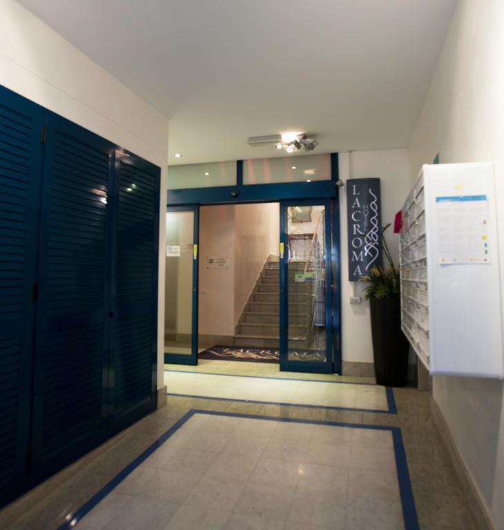 Lacroma Aparthotel Grado Exterior photo